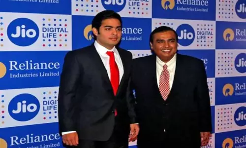 ரிலையன்ஸ் ஜியோவின் புதிய தலைவராக முகேஷ் அம்பானியின் மகன் ஆகாஷ் அம்பானி நியமனம்! ரிலையன்ஸ் ஜியோவின் புதிய தலைவராக முகேஷ் அம்பானியின் மகன் ஆகாஷ் அம்பானி நியமனம்!