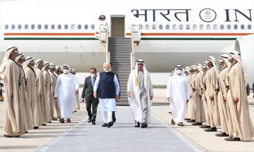 ஐக்கிய அரபு அமீரக அதிபருடன் பிரதமர் மோடி ஆலோசனை