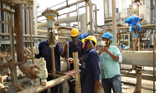 ஸ்டெர்லைட் ஆலையை திறக்க நடவடிக்கை எடுக்க கான்டிராக்டர்கள் கோரிக்கை