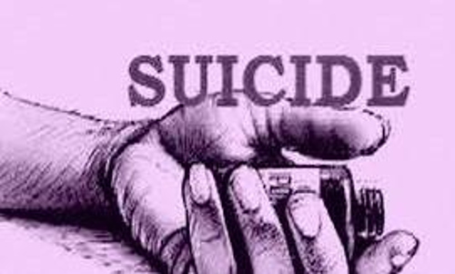 மோட்டார்சைக்கிள் வாங்கி கொடுக்காததால்  வாலிபர் தற்கொலை