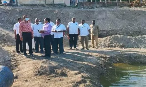 வளர்ச்சி திட்டப்பணிகளை பேரூராட்சிகள் ஆணையர் ஆய்வு வளர்ச்சி திட்டப்பணிகளை பேரூராட்சிகள் ஆணையர் ஆய்வு