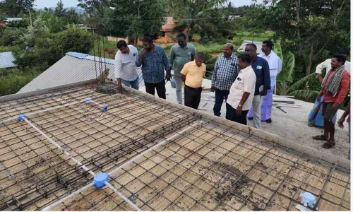 கல்வராயன்மலையில்  வளர்ச்சி திட்டப்பணிகளை அதிகாரி ஆய்வு