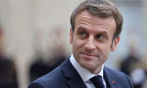 உக்ரைன் போரில் ரஷியா வெற்றி பெறக்கூடாது - பிரான்ஸ் அதிபர் மேக்ரான்