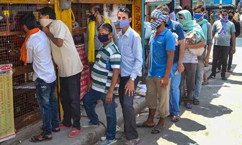 டாஸ்மாக் கடை பணியாளர்கள் 100% தடுப்பூசி கட்டாயம்