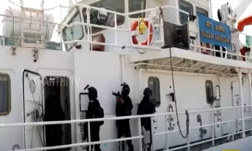 தமிழ்நாட்டில் 48 மணி நேரம் நடைபெற்ற சாகர் கவாச் பாதுகாப்பு ஒத்திகைப் பயிற்சி தமிழ்நாட்டில் 48 மணி நேரம் நடைபெற்ற சாகர் கவாச் பாதுகாப்பு ஒத்திகைப் பயிற்சி