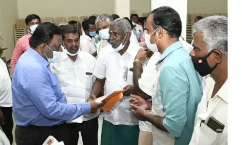 சார்பதிவக எல்லை மறுசீரமைப்பு குறித்து கருத்துக்கேட்பு கூட்டம் சார்பதிவக எல்லை மறுசீரமைப்பு குறித்து கருத்துக்கேட்பு கூட்டம்