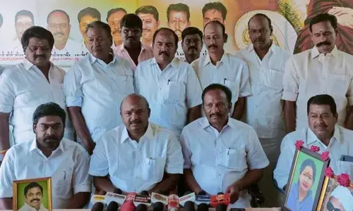 11-ந்தேதி நடைபெறும் பொதுக்குழுவில் அதிமுக பொதுச்செயலாளராக எடப்பாடி பழனிசாமி ஒருமனதாக தேர்ந்தெடுக்கப்படுவார் சிதம்பரத்தில் எம்எல்ஏக்கள் பேட்டி 11-ந்தேதி நடைபெறும் பொதுக்குழுவில் அதிமுக பொதுச்செயலாளராக எடப்பாடி பழனிசாமி ஒருமனதாக தேர்ந்தெடுக்கப்படுவார் சிதம்பரத்தில் எம்எல்ஏக்கள் பேட்டி