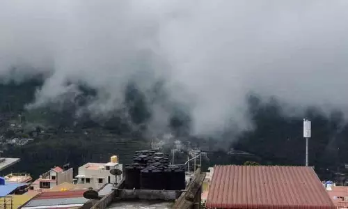 கொடைக்கானலில் கொட்டித்தீர்த்த மழை கொடைக்கானலில் கொட்டித்தீர்த்த மழை