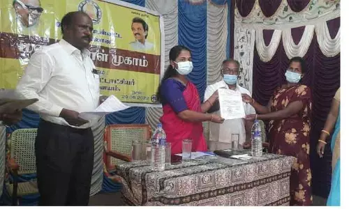 மேலசிந்தலைச்சேரியில் மக்கள் தொடர்பு முகாம் மேலசிந்தலைச்சேரியில் மக்கள் தொடர்பு முகாம்