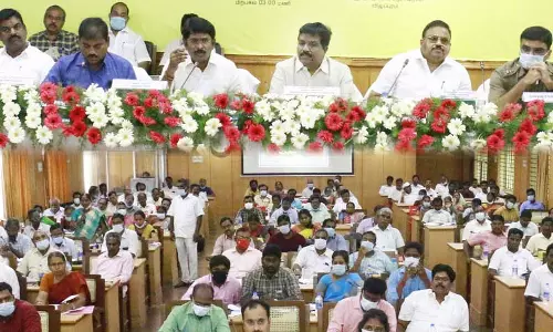 நலிவுற்ற மக்களுக்கான வாழ்வாதாரம் மேம்படஅரசின் திட்டங்களை முனைப்புடன் செயலாற்ற வேண்டும் நலிவுற்ற மக்களுக்கான வாழ்வாதாரம் மேம்படஅரசின் திட்டங்களை முனைப்புடன் செயலாற்ற வேண்டும்
