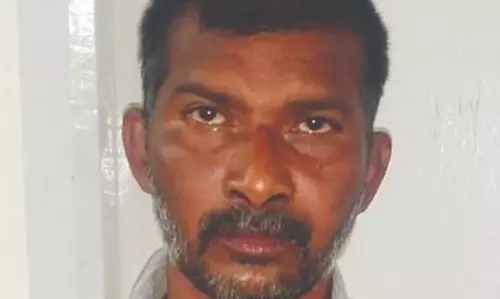 சலவை எந்திரத்தை எரித்தவர் கைது சலவை எந்திரத்தை எரித்தவர் கைது