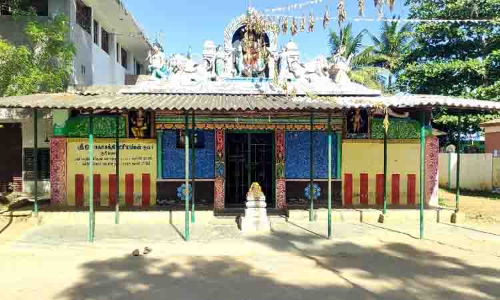 கோவில் உண்டியலை உடைத்து பணம் திருட்டு கோவில் உண்டியலை உடைத்து பணம் திருட்டு