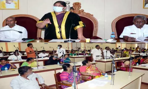 ஈரோடு மாநகராட்சி அவசர கூட்டம் 42 தீர்மானங்கள் நிறைவேற்றப்பட்டதாக மேயர் அறிவிப்பு ஈரோடு மாநகராட்சி அவசர கூட்டம் 42 தீர்மானங்கள் நிறைவேற்றப்பட்டதாக மேயர் அறிவிப்பு