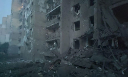 உக்ரைனின் ஒடேசா அருகே அடுக்குமாடி குடியிருப்புகள் மீது ரஷியா உக்ர தாக்குதல்: 17 பேர் பலி