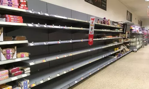 இலங்கையில் கடுமையான உணவு தட்டுப்பாடு: பொருட்கள் இல்லாததால் கடைகள் மூடப்படும் அவலம்