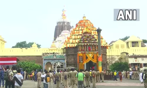 ஒடிசாவில் பூரி ஜெகந்நாதர் கோவில் தேரோட்ட விழா: கோலாகலமாக தொடங்கியது...! ஒடிசாவில் பூரி ஜெகந்நாதர் கோவில் தேரோட்ட விழா: கோலாகலமாக தொடங்கியது...!