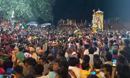 களக்காடு அருகே நாராயண சுவாமி கோவில் பரிவேட்டை விழா - திரளான பக்தர்கள் சாமி தரிசனம்...! களக்காடு அருகே நாராயண சுவாமி கோவில் பரிவேட்டை விழா - திரளான பக்தர்கள் சாமி தரிசனம்...!