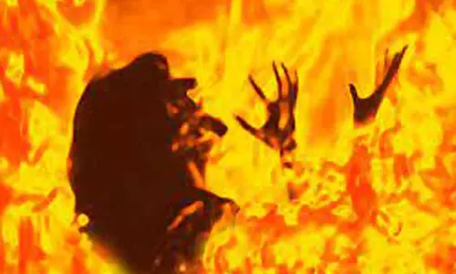 பா.ஜ.க. பிரமுகர் மோட்டார் சைக்கிளுக்கு தீவைப்பு