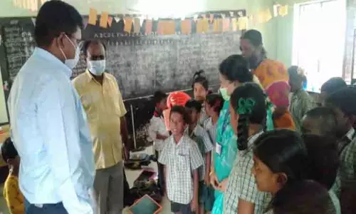 அரசு பள்ளியில் சப்-கலெக்டர் ஆய்வு