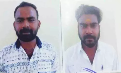 ஜாமீனில் வந்தவர் படுகொலை வழக்கில் 3 பேர் மதுரை கோர்ட்டில் சரண் ஜாமீனில் வந்தவர் படுகொலை வழக்கில் 3 பேர் மதுரை கோர்ட்டில் சரண்