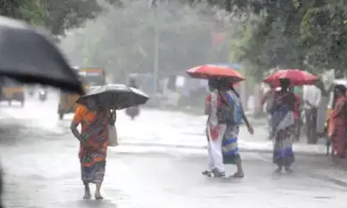 கேரளாவில் மீண்டும் தீவிரமடையும் தென்மேற்கு பருவமழை - 11 மாவட்டங்களுக்கு மஞ்சள் எச்சரிக்கை..! கேரளாவில் மீண்டும் தீவிரமடையும் தென்மேற்கு பருவமழை - 11 மாவட்டங்களுக்கு மஞ்சள் எச்சரிக்கை..!