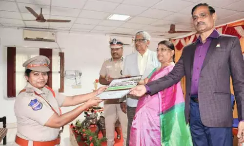 வேலூர் ஆப்காவில் பயிற்சி முடித்த ஜெயில் அதிகாரிகளுக்கு பதக்கம், சான்றிதழ் வேலூர் ஆப்காவில் பயிற்சி முடித்த ஜெயில் அதிகாரிகளுக்கு பதக்கம், சான்றிதழ்