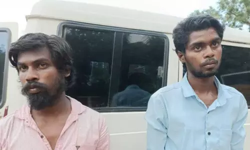 பண்ருட்டி அருகே ரோட்டில் தனியாக சென்ற தாய், மகள் மானபங்கம்  2 வாலிபர்கள் கைது