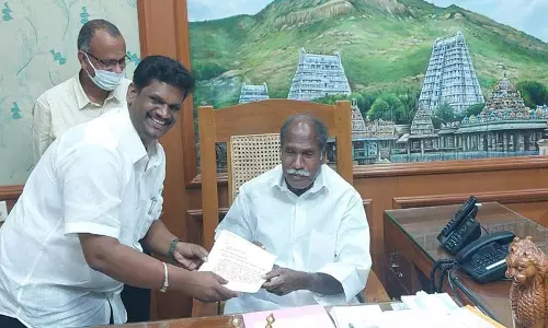 இந்து கோவில்களில் சூரிய மின் உற்பத்தி திட்டத்தை செயல்படுத்த வேண்டும்; புதுச்சேரி முதல்-அமைச்சரிடம் தி.மு.க எம்.எல்.ஏ. கோரிக்கை