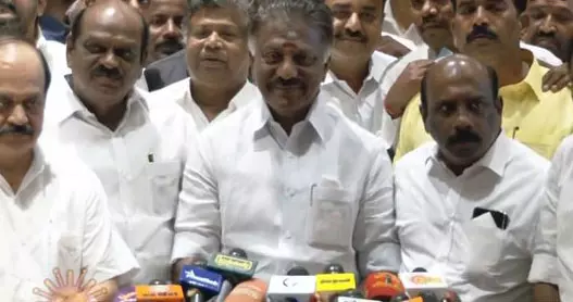 அ.தி.மு.க சட்டவிதிப்படி தற்போது வரை நான் தான் ஒருங்கிணைப்பாளர்- ஓ.பன்னீர் செல்வம் அ.தி.மு.க சட்டவிதிப்படி தற்போது வரை நான் தான் ஒருங்கிணைப்பாளர்- ஓ.பன்னீர் செல்வம்