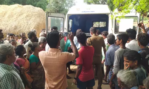 கடலூர்: கோவில் திருவிழாவிற்கு வந்த 2 சிறுமிகள் ஏரியில் மூழ்கி பலி...!