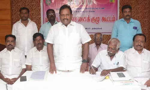 சம வேலை, சம ஊதியம் அடிப்படையில் ஆசிரியர்களுக்கு பணி; மாநில பொதுச்செயலாளர் வலியுறுத்தல் சம வேலை, சம ஊதியம் அடிப்படையில் ஆசிரியர்களுக்கு பணி; மாநில பொதுச்செயலாளர் வலியுறுத்தல்