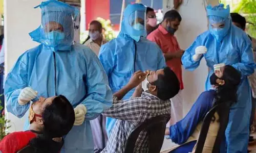 டெல்லியில் மேலும் 648 பேருக்கு கொரோனா தொற்று உறுதி டெல்லியில் மேலும் 648 பேருக்கு கொரோனா தொற்று உறுதி