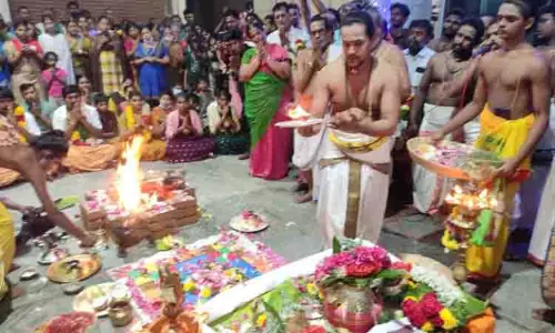 சமயபுரம் மாரியம்மன் கோவிலில் பூர்வாங்க பூஜைகள் தொடங்கியது சமயபுரம் மாரியம்மன் கோவிலில் பூர்வாங்க பூஜைகள் தொடங்கியது