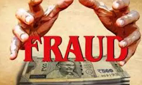 கூலி தொழிலாளியிடம் நூதன முறையில் ரூ.1½ லட்சம் திருட்டு