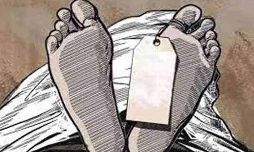 தேனி அருகே ஆற்றில் மூழ்கி ஆட்டோ டிரைவர் பலி தேனி அருகே ஆற்றில் மூழ்கி ஆட்டோ டிரைவர் பலி