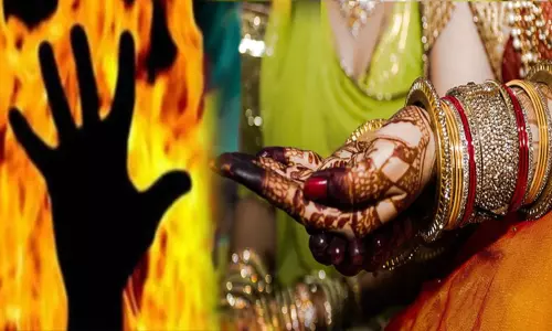 காதலிக்கு வேறொரு நபருடன் திருமணம்; மண்டபத்தில் தீ குளித்த காதலன் உயிரிழப்பு காதலிக்கு வேறொரு நபருடன் திருமணம்; மண்டபத்தில் தீ குளித்த காதலன் உயிரிழப்பு