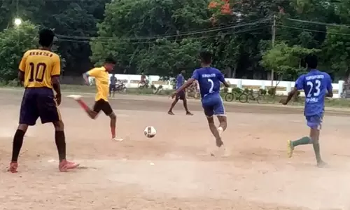 மாநில அளவிலான கால்பந்து போட்டி; புதுச்சேரி அணி முதலிடம் மாநில அளவிலான கால்பந்து போட்டி; புதுச்சேரி அணி முதலிடம்
