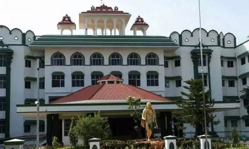 தற்காலிக ஆசிரியர் நியமனம் - தடையை நீக்க மதுரை ஐகோர்ட்டு மறுப்பு