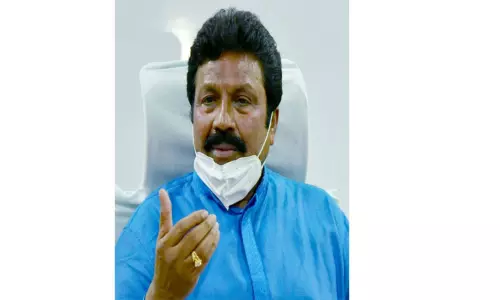 தரமற்ற விதை, உரம் விற்றால் கடும் நடவடிக்கை- விவசாயத்துறை மந்திரி பி.சி.பட்டீல் எச்சரிக்கை தரமற்ற விதை, உரம் விற்றால் கடும் நடவடிக்கை- விவசாயத்துறை மந்திரி பி.சி.பட்டீல் எச்சரிக்கை