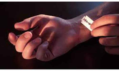 ஆபாச பேச்சை தட்டிக்கேட்ட அண்ணன் தம்பிக்கு பிளேடு வெட்டு