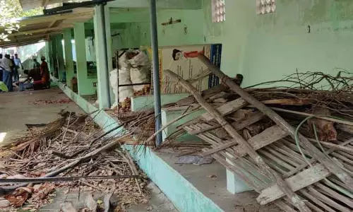 உழவர் சந்தை மீண்டும் புதுப்பொலிவு பெறுமா? - விவசாயிகள் எதிர்பார்ப்பு உழவர் சந்தை மீண்டும் புதுப்பொலிவு பெறுமா? - விவசாயிகள் எதிர்பார்ப்பு