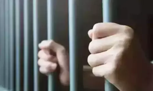 நைஜீரியா: ஜெயில் மீது திடீர் தாக்குதல் - 600 கைதிகள் தப்பியோட்டம்