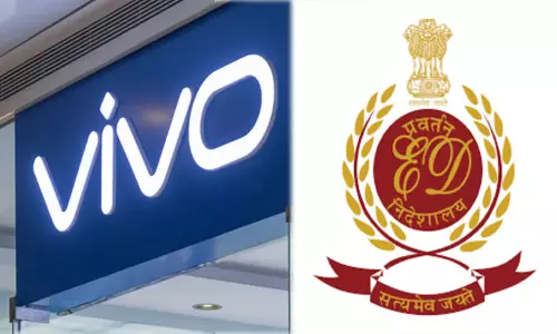 விவோ மொபைல் நிறுவனத்தில் சோதனை: தங்க கட்டி, பணம் பறிமுதல்