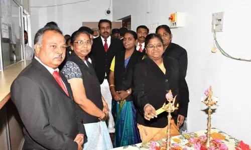 வழக்குகள் மின்னணு முறையில் பதிவு செய்யும் உதவி மையங்கள் வழக்குகள் மின்னணு முறையில் பதிவு செய்யும் உதவி மையங்கள்