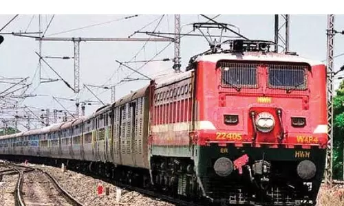 சேலம்- கரூர் இடையே முன்பதிவில்லா எக்ஸ்பிரஸ் ரெயில்கள் இயக்கப்படும் நேரம் மாற்றம்