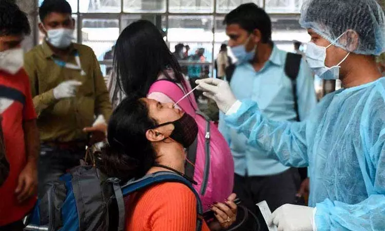 இந்தியாவில் மீண்டும் அதிகரிக்க தொடங்கிய கொரோனா பாதிப்பு..!! இந்தியாவில் மீண்டும் அதிகரிக்க தொடங்கிய கொரோனா பாதிப்பு..!!