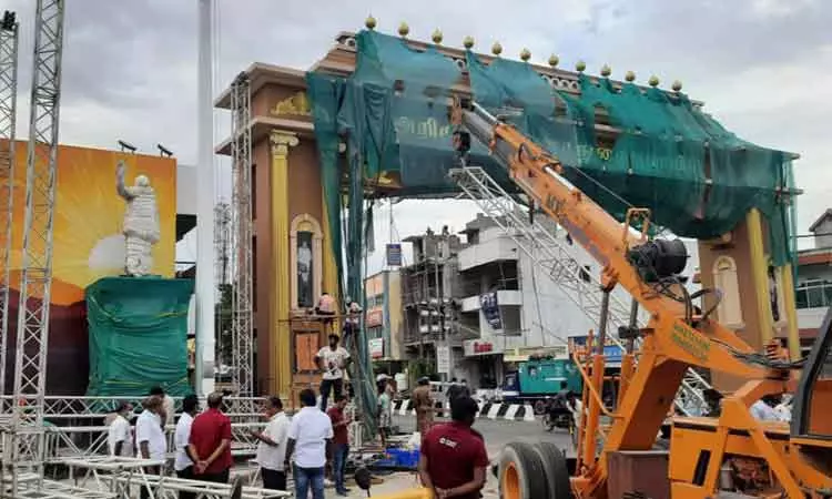 கருணாநிதி சிலை திறப்பு விழா பணிகள் தீவிரம்