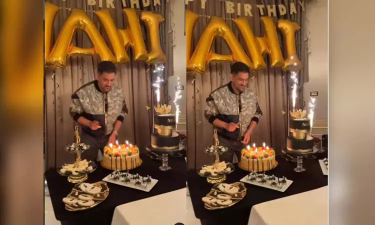 லண்டனில் பிறந்தநாளை கொண்டாடிய டோனி..!