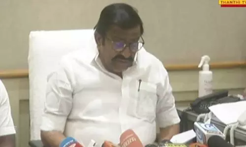 சென்னையில் மழைநீர் வடிகால் பணிகள் 90 நாட்களில் முடிவடையும் - அமைச்சர் கே.என்.நேரு சென்னையில் மழைநீர் வடிகால் பணிகள் 90 நாட்களில் முடிவடையும் - அமைச்சர் கே.என்.நேரு