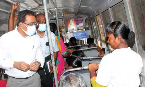 விழுப்புரம் மாவட்டத்தில் டவுன் பஸ்களில் பயணிக்கும் பெண்களிடம் கனிவுடன் நடந்துகொள்ள வேண்டும் போக்குவரத்துத்துறை முதன்மை செயலாளர் உத்தரவு விழுப்புரம் மாவட்டத்தில் டவுன் பஸ்களில் பயணிக்கும் பெண்களிடம் கனிவுடன் நடந்துகொள்ள வேண்டும் போக்குவரத்துத்துறை முதன்மை செயலாளர் உத்தரவு